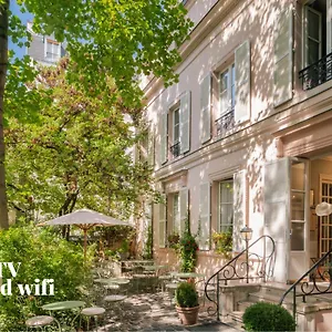 Des Grandes Ecoles Hotel